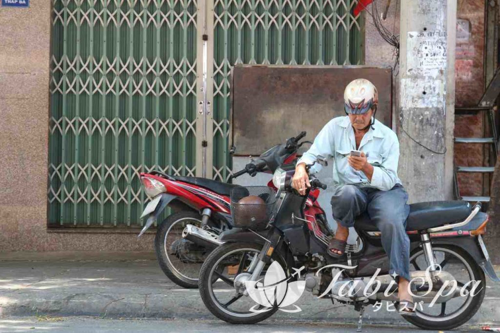 ベトナムのバイクタクシー