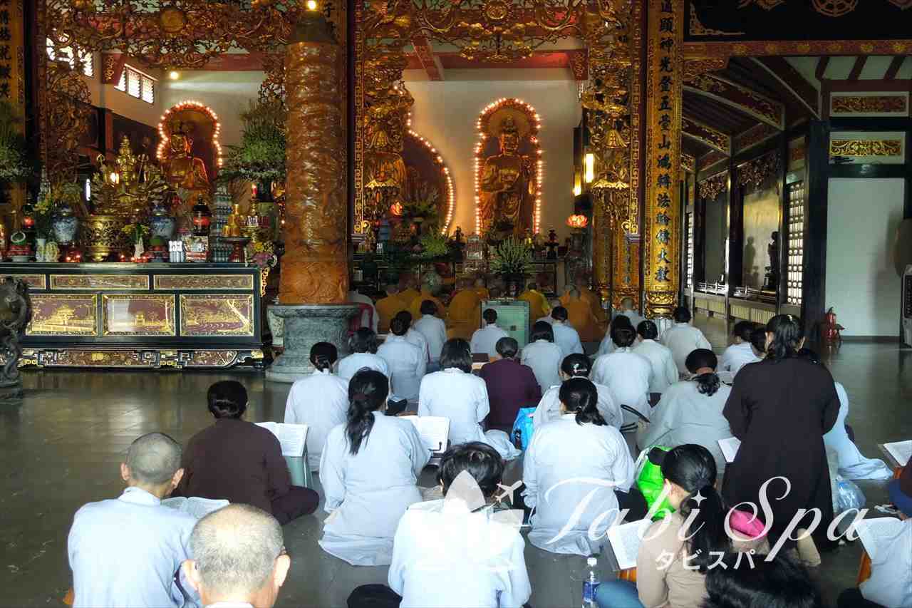 永厳寺の本堂内部