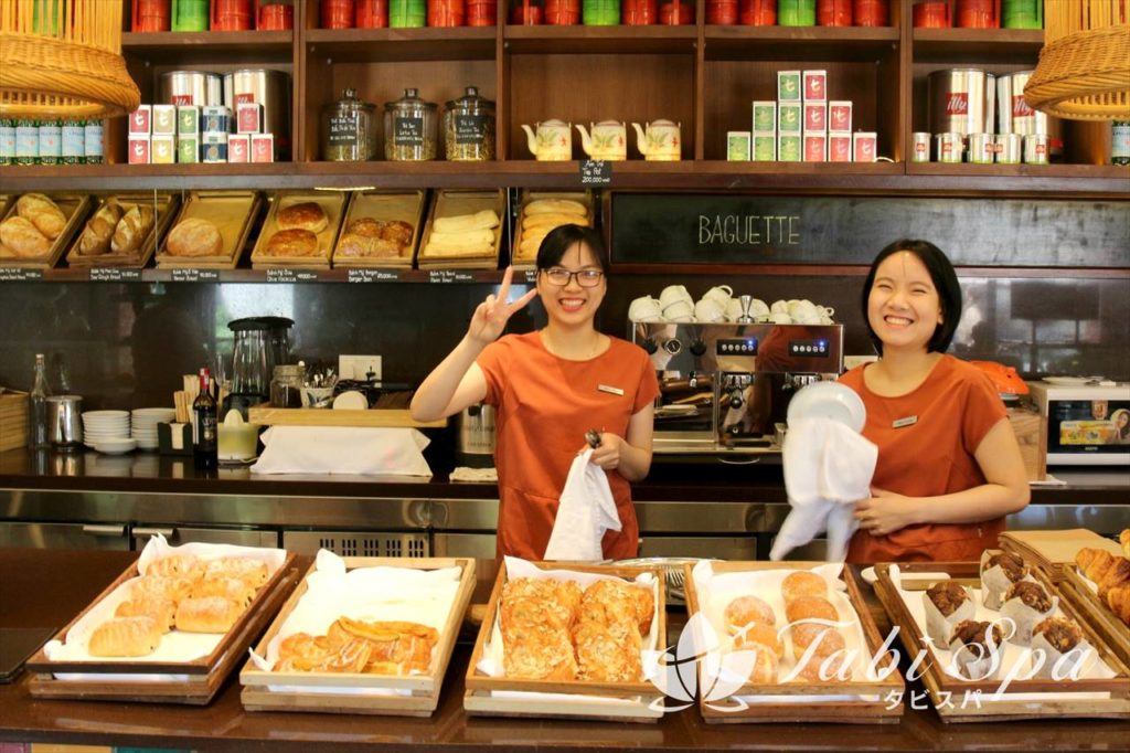 カフェ＆ベーカリー「Baguette」のスタッフ