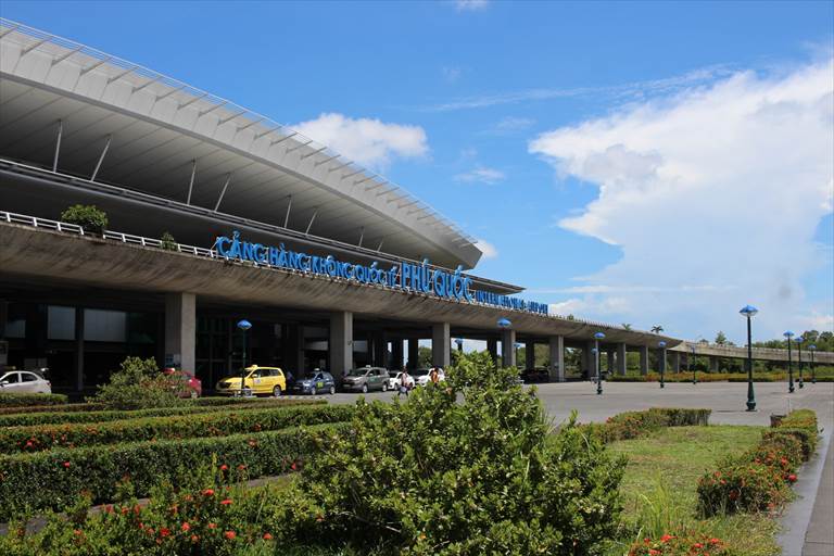 旅はここから。フーコック島の空港