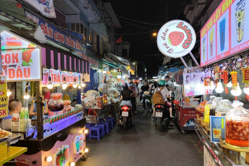 ●カンボジアンマーケット（屋台ストリート）