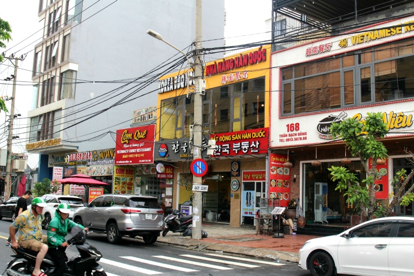 ダナンのミーケビーチ周辺のお土産店はどこも高い！