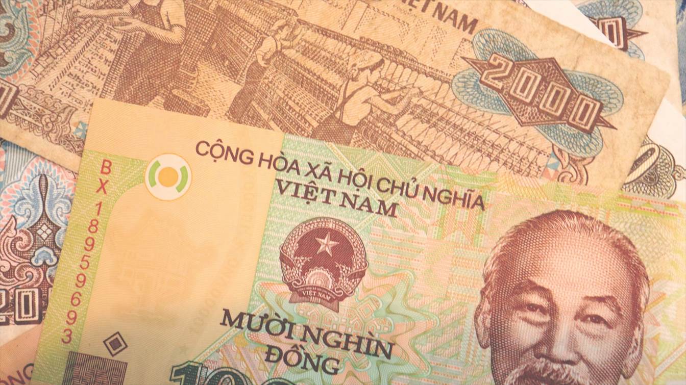 ホーチミン市内のレストランでは現金は原則「ベトナムドンのみ」支払い可能