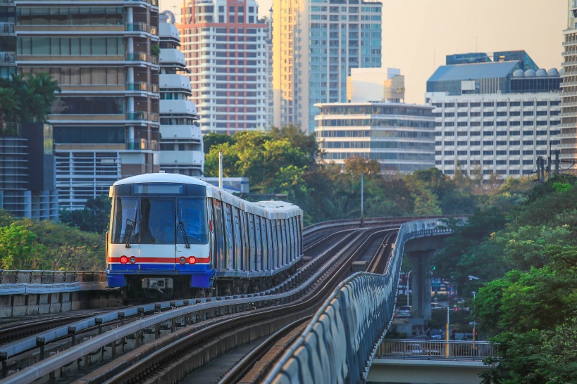 バンコク旅行者が最も利用するBTSスクンビットライン：路線図と主要停車駅