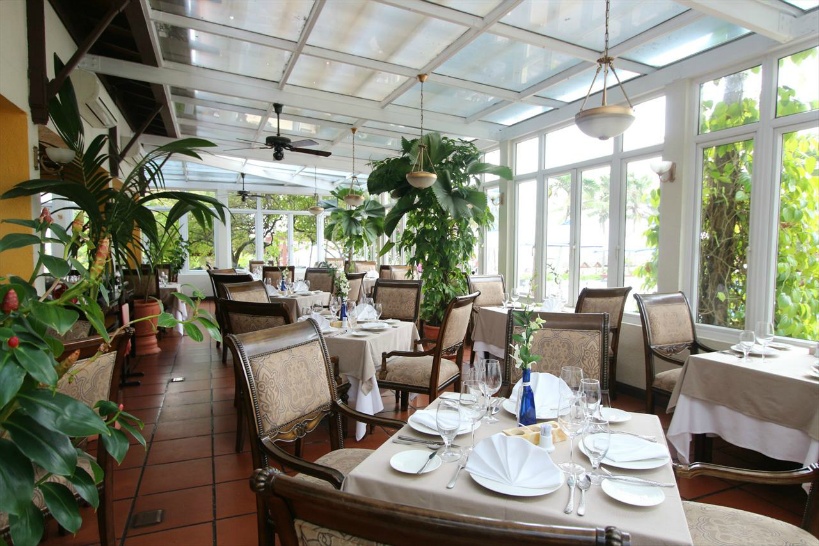 フラマリゾート内レストランにて