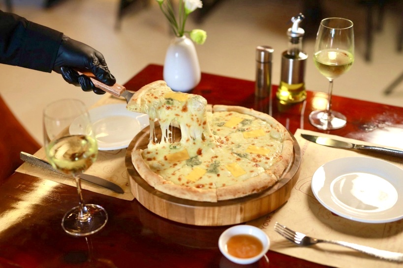 ステーキ以外のおすすめは？Herbal Pizza & Steakの一押し料理