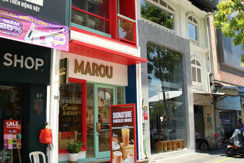 ドンコイエリア｜お土産店は少なめ。雑貨よりレストラン探し