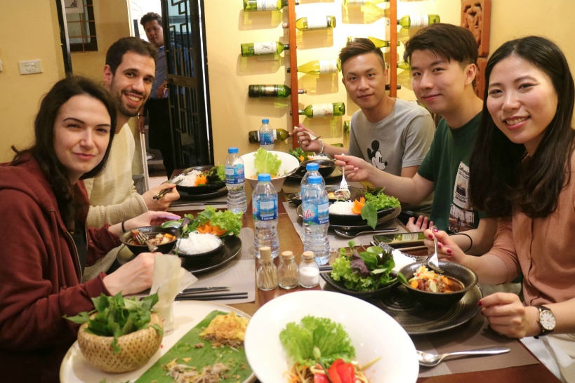 ハノイ旅行者が行くベトナム料理レストランはチップは必要？払うべき？