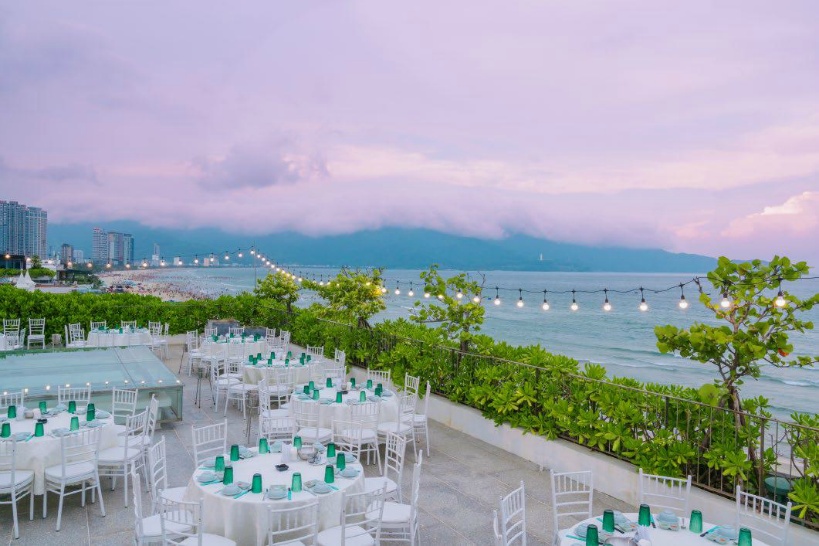 My Hanh Seafoodの屋上。イベントなどで利用される