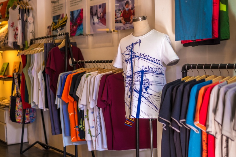 4．Ginkgo｜ワンランク上のベトナムTシャツやバッグをゲット