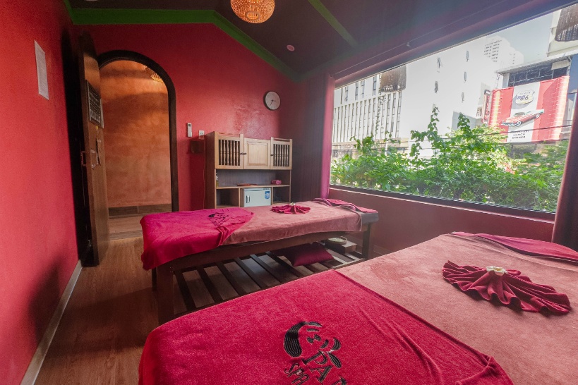 パンダリラックススパ(ミーケビーチ周辺)|南国ビーチらしさ120%