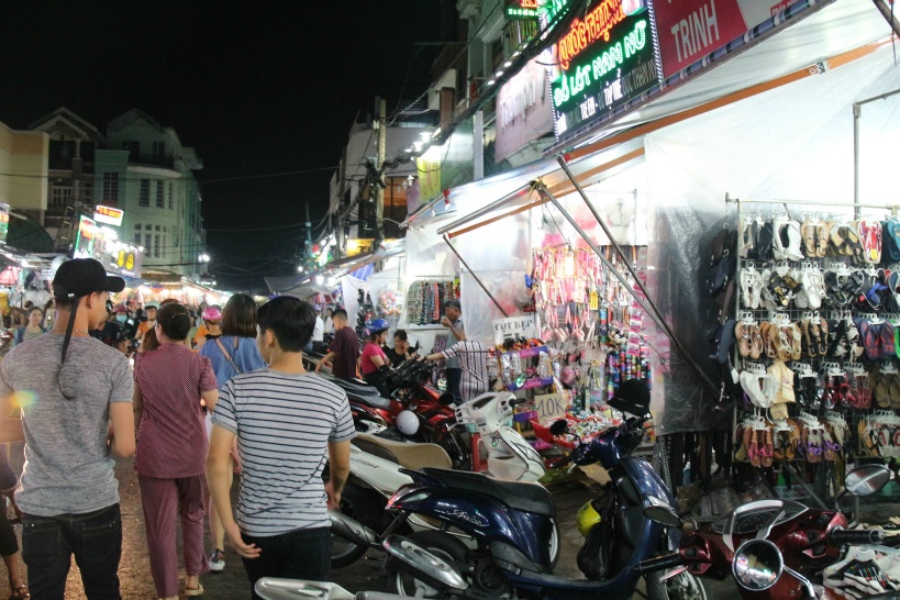 ホーチミンの旅行者向け夜市ナイトマーケットはどこ?