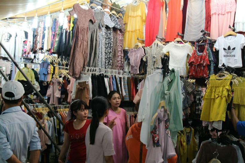 営業時間と開催日