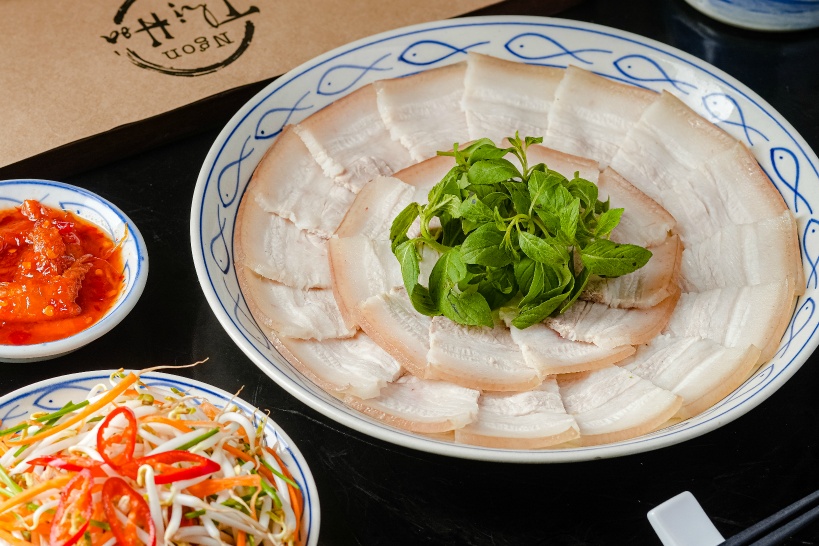 蒸した豚バラ肉