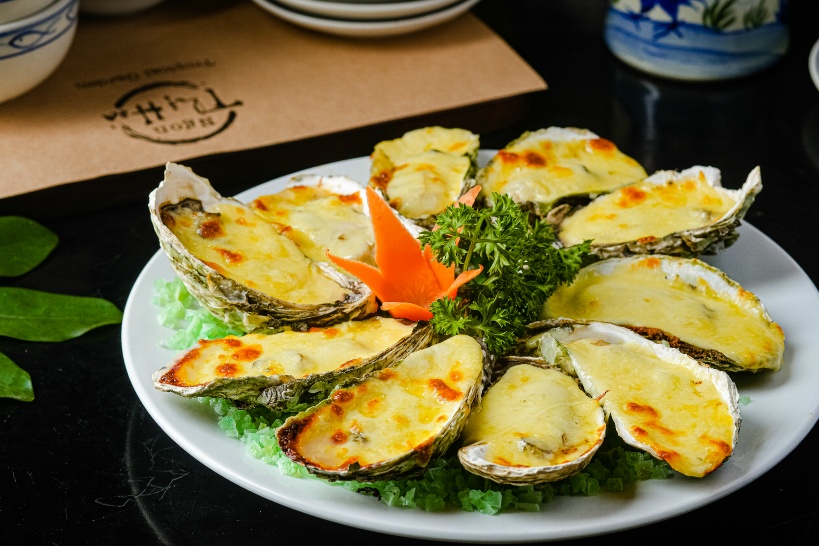 牡蠣のチーズ焼き