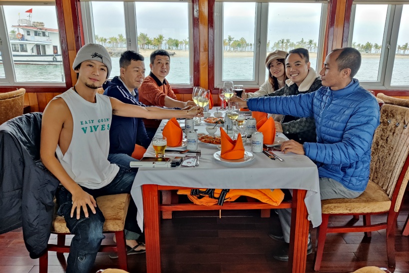 ベトナムのツアーでチップはいつ渡す?タイミングと渡し方