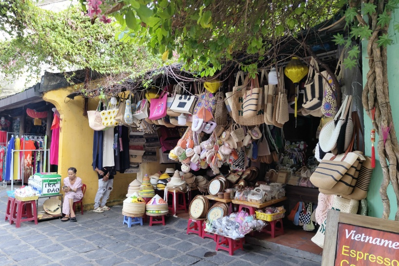 午後:ホイアン旧市街を散策