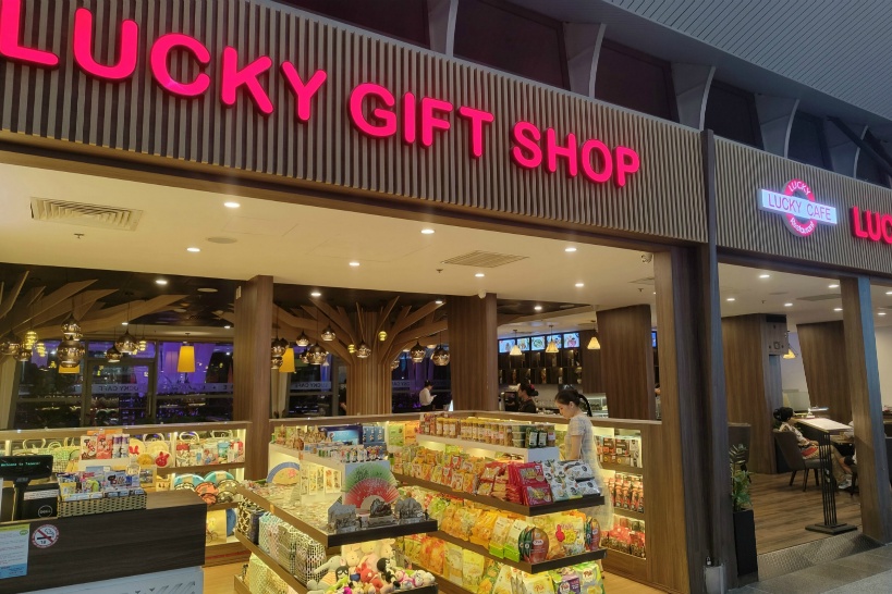 ハノイのノイバイ空港で買える高級お土産の実態